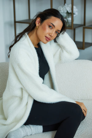 katie fluffy long cardigan ホワイト 新品未使用♡ Katie - Katie FLUFFY long cardigan whiteの通販 by thalia333's